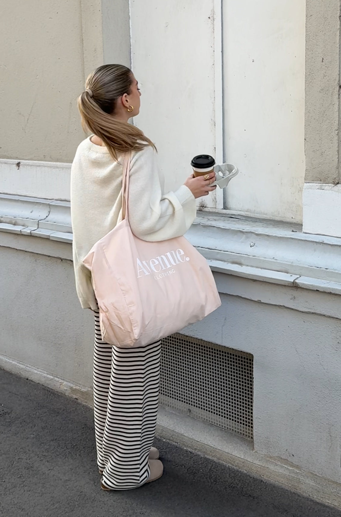 AVENUEGIRLS BIG TOTE BAG