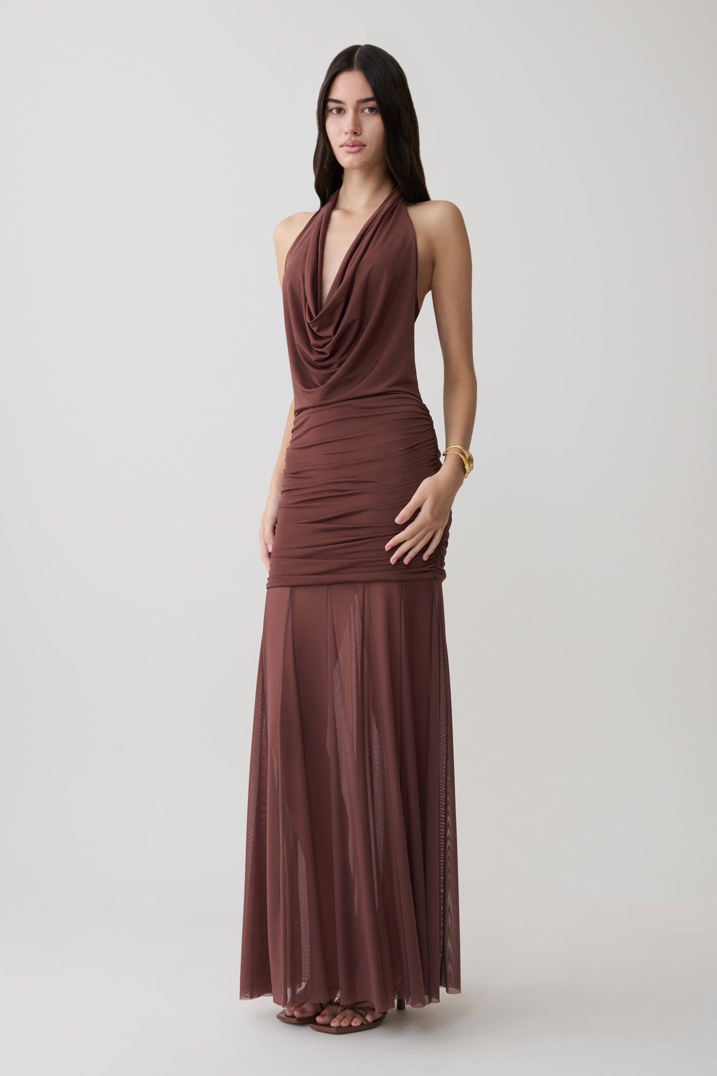 Jorja Draped Halter Slinky Maxikleid - Schokolade