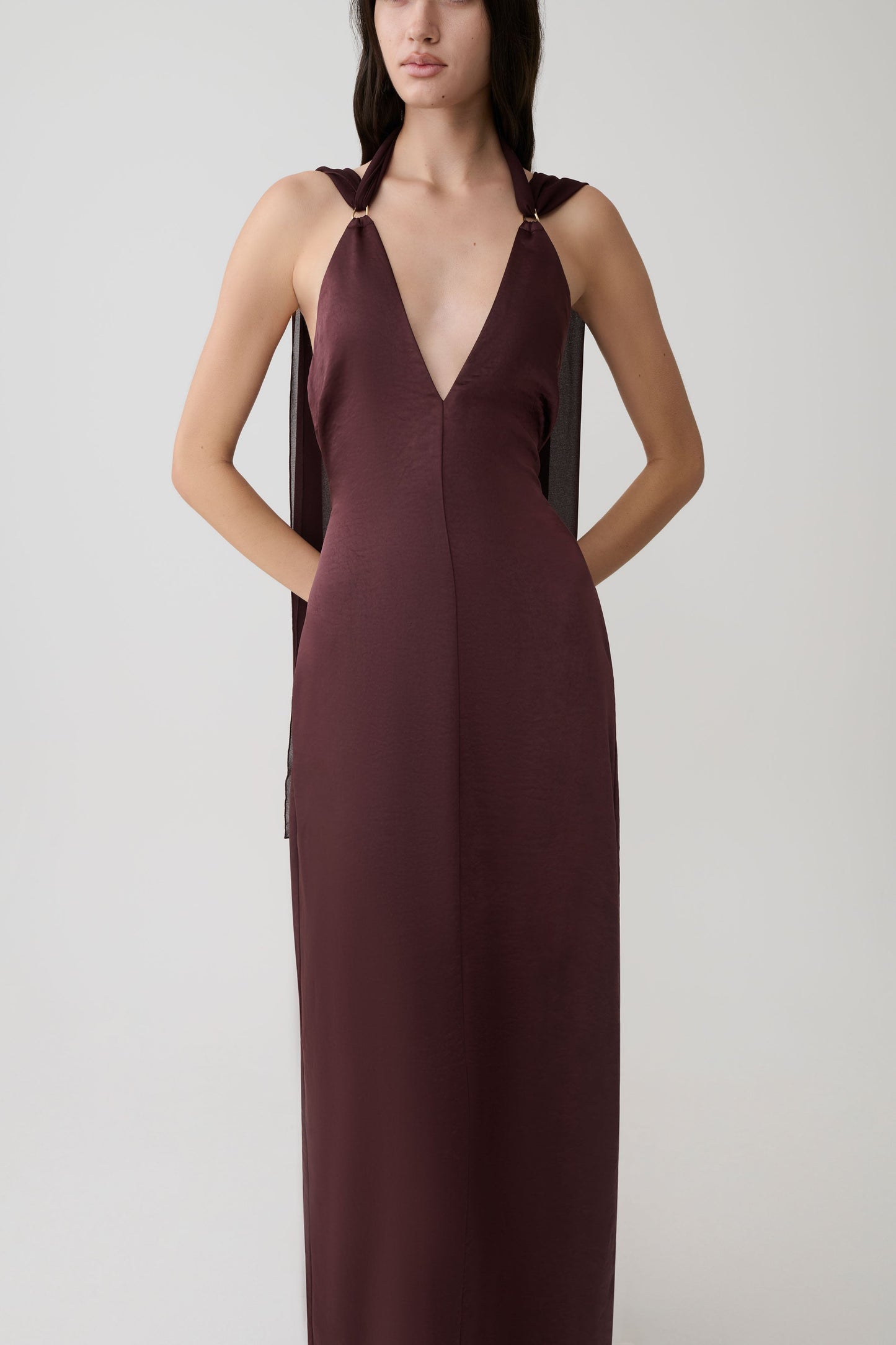 Myla Draped Shoulders Satin Maxi Kleid - Schokolade