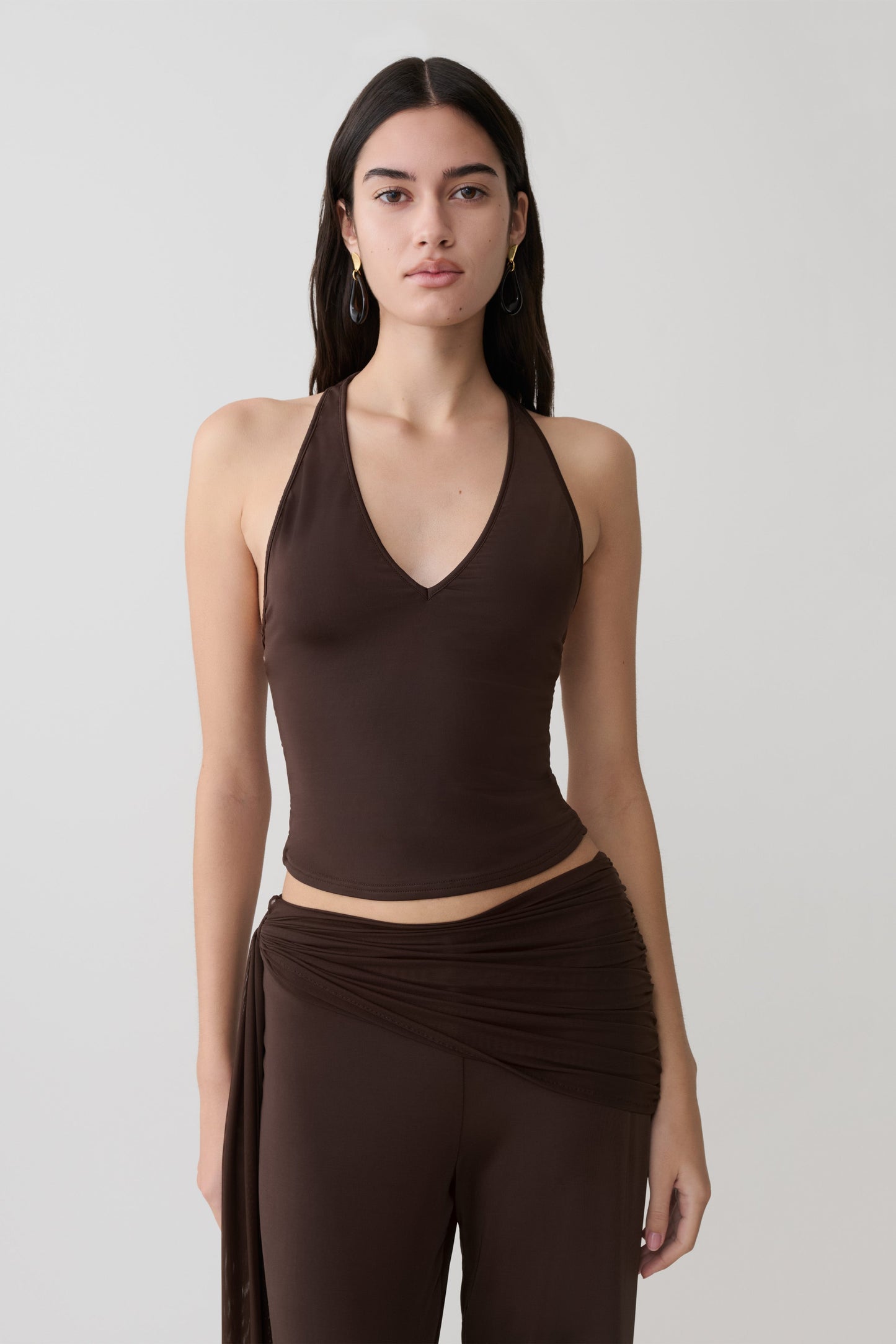 Aspyn Slinky- und Mesh-Top - Schokolade