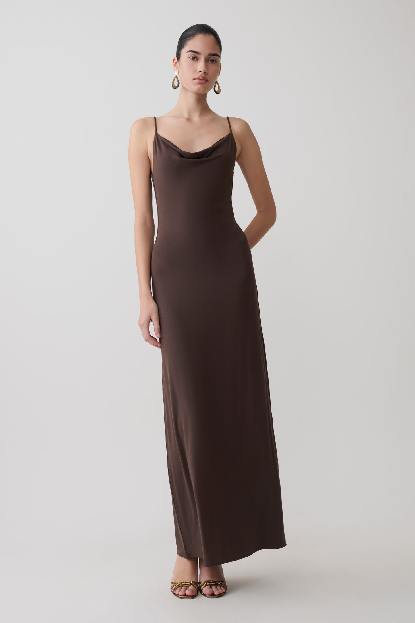 Joni Cowl Maxi Kleid - Bittere Schokolade