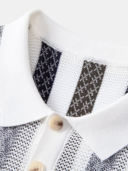 Gestreiftes Texturiertes Strick-Polo & Elastische Chino-Shorts
