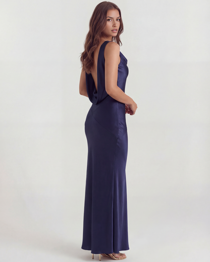 Satin langes Kleid mit drapiertem Ausschnitt