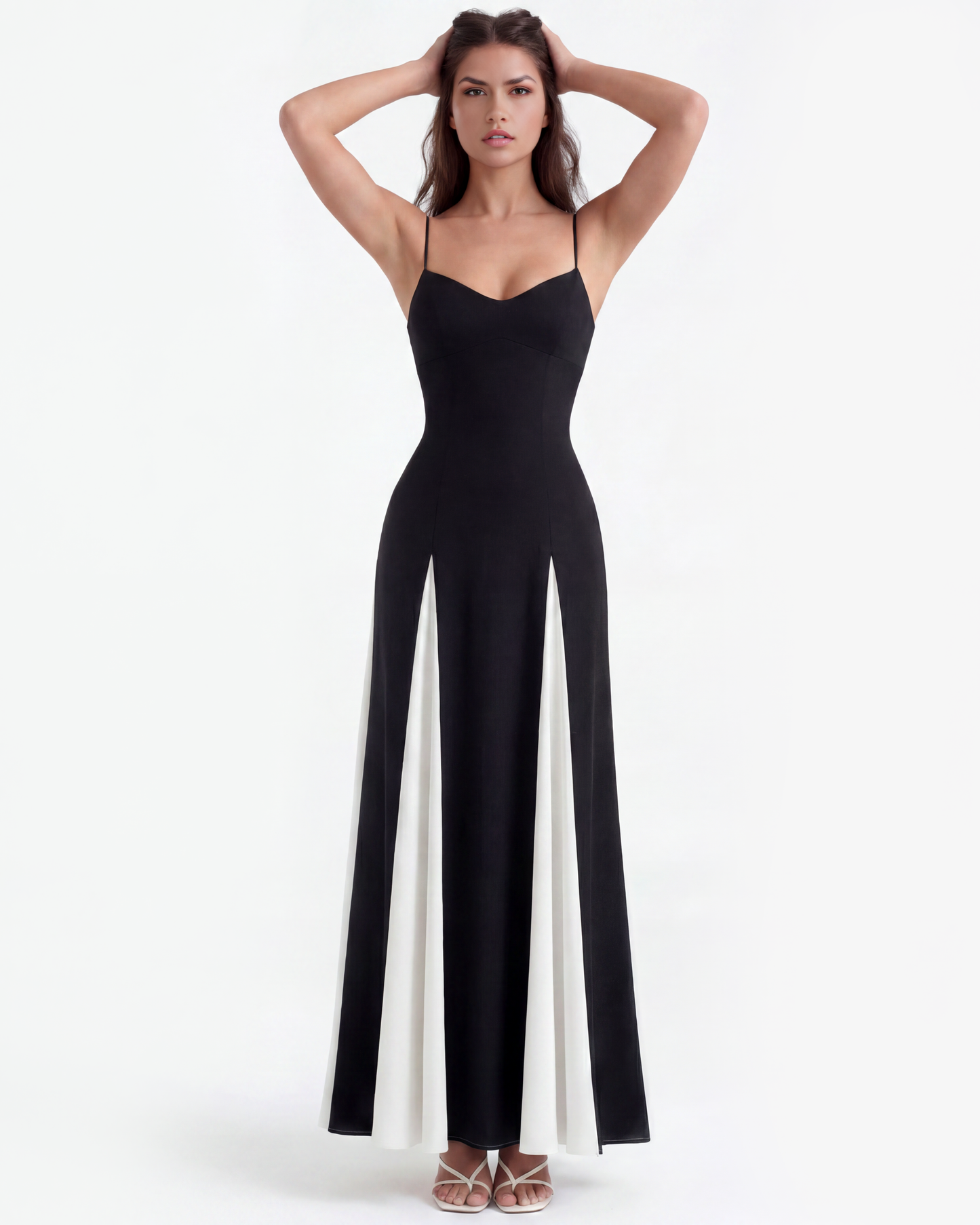 Langes Kleid mit dünnen Trägern und Kontrastpaneelen