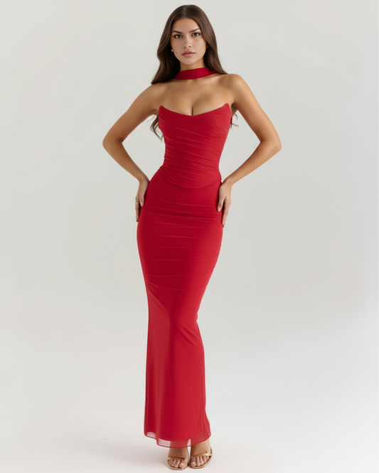 Figurbetontes langes Kleid mit Choker
