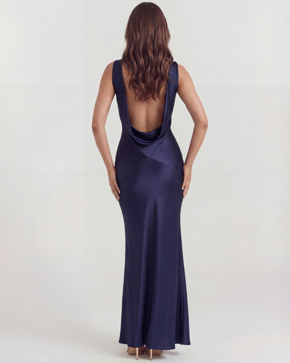 Satin langes Kleid mit drapiertem Ausschnitt