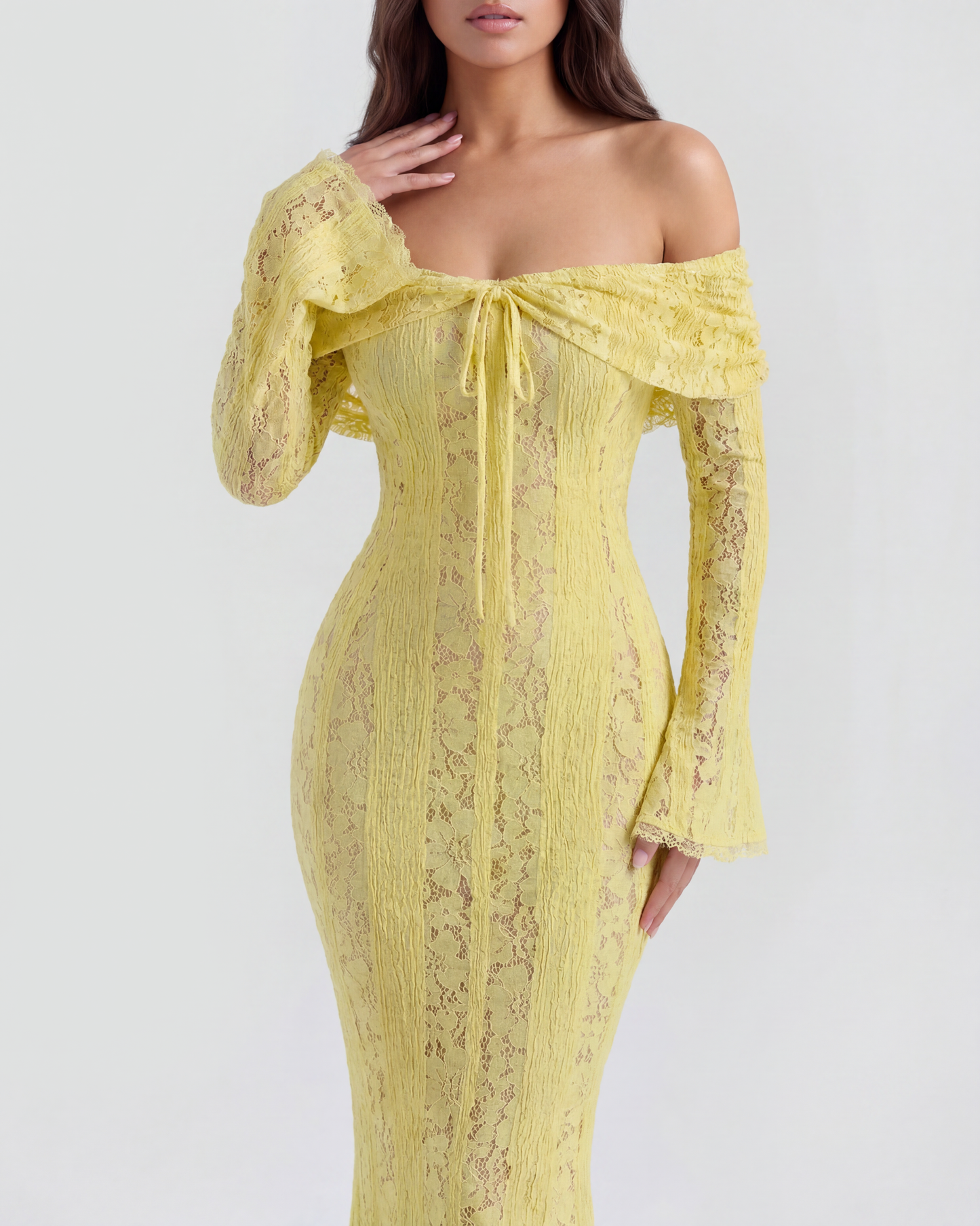 Langes Spitzenkleid mit Bardot-Ausschnitt