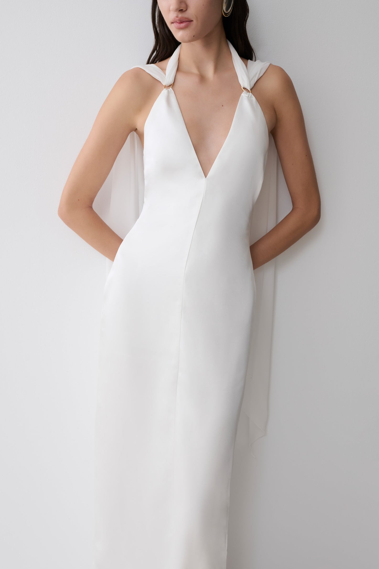 Myla Draped Shoulders Satin Maxi Kleid - Weiß