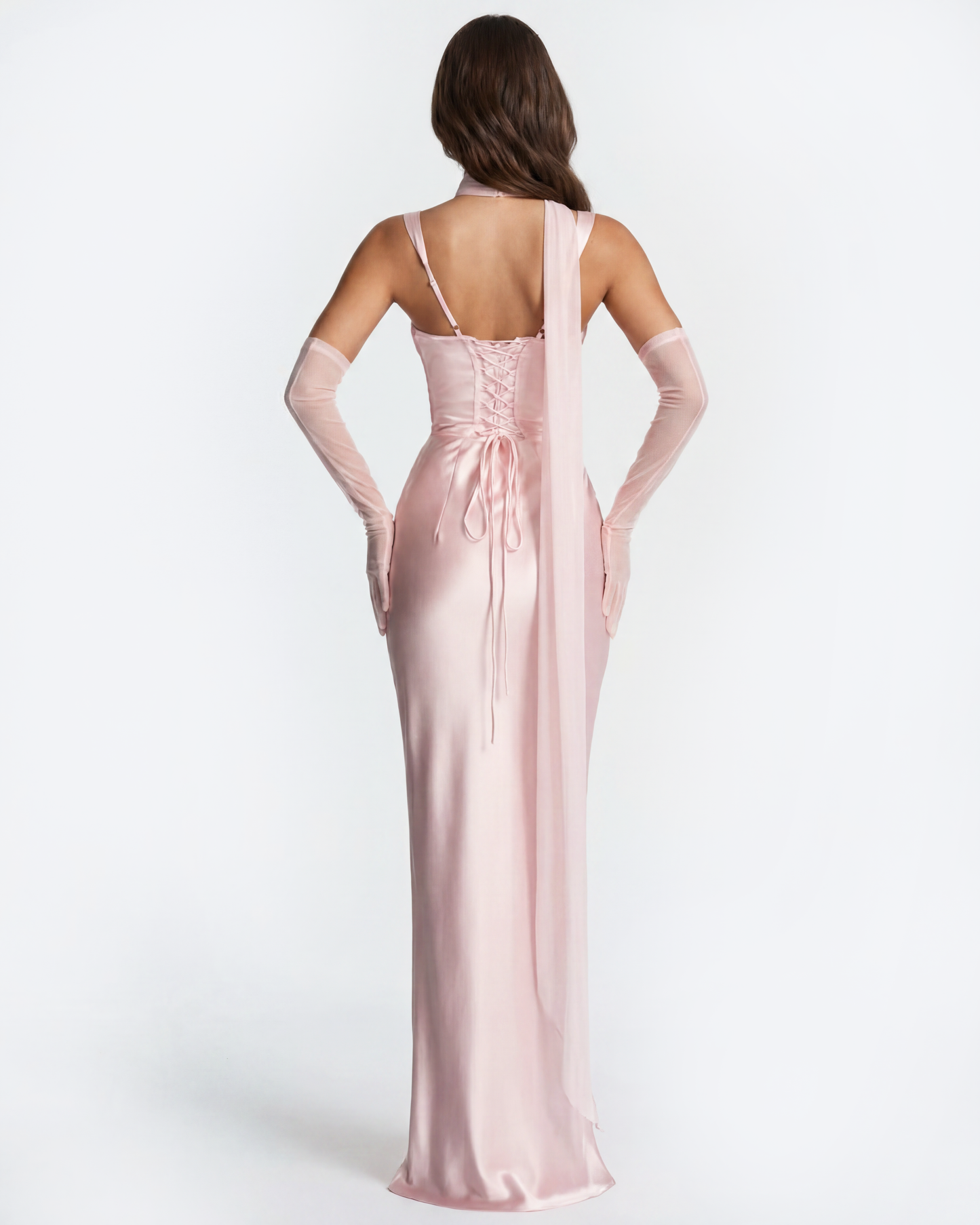 Satin langes Kleid mit quadratischem Ausschnitt