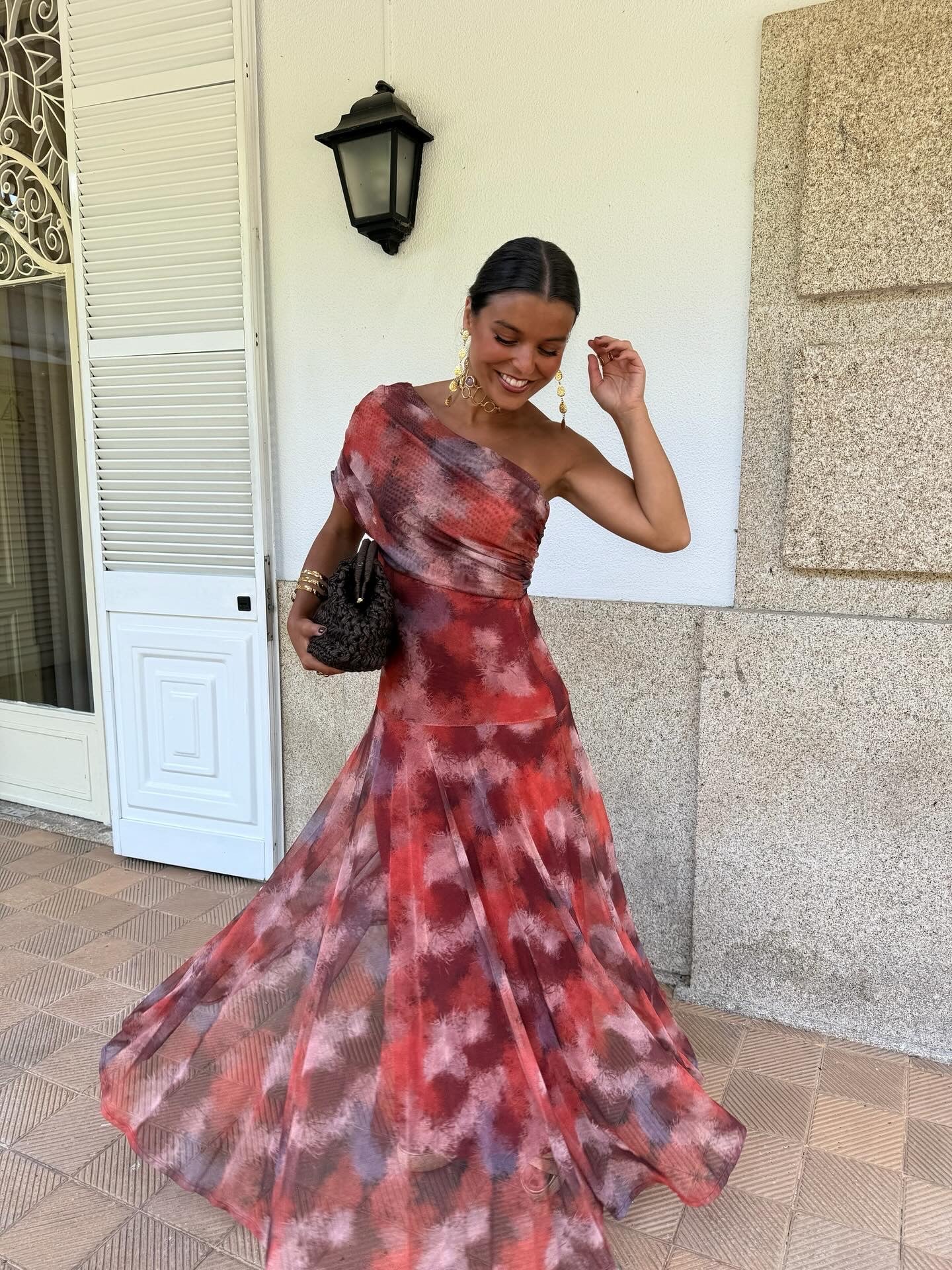 Aquarell Off-Shoulder Langkleid