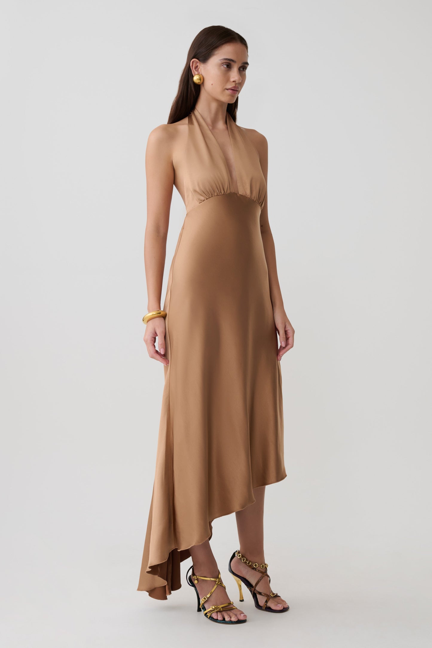 Adelie Asymmetrisches Saum Halter Midi Kleid - Cognac