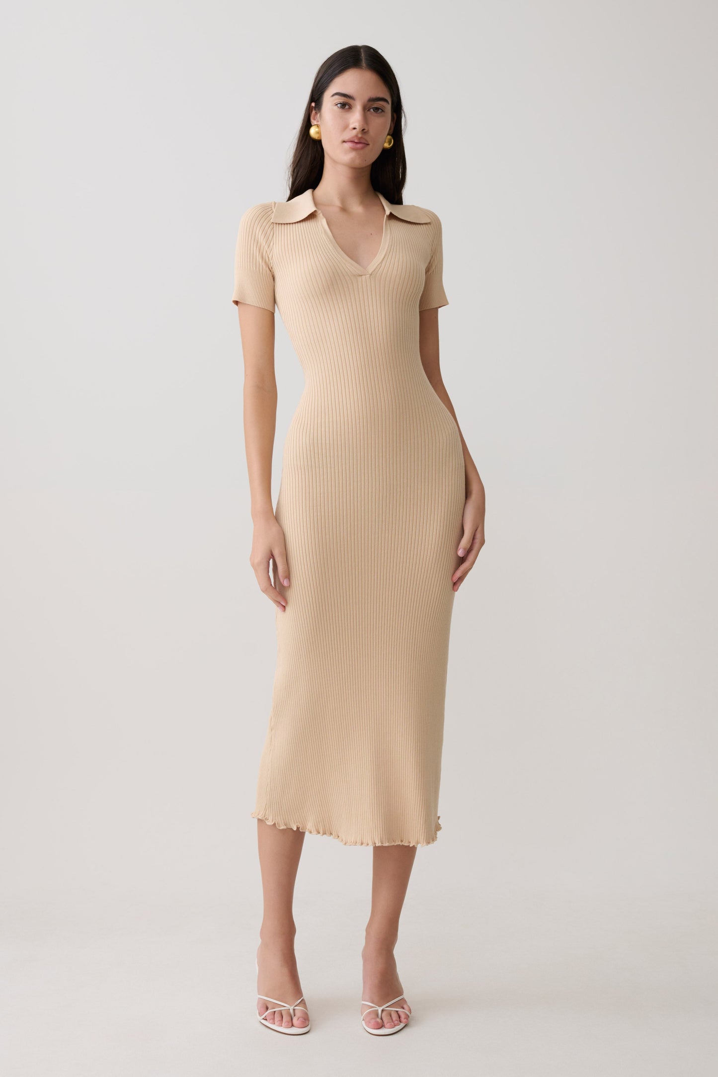 Nichelle Kurzarmiges Kragenstrick-Midi-Kleid - Natur