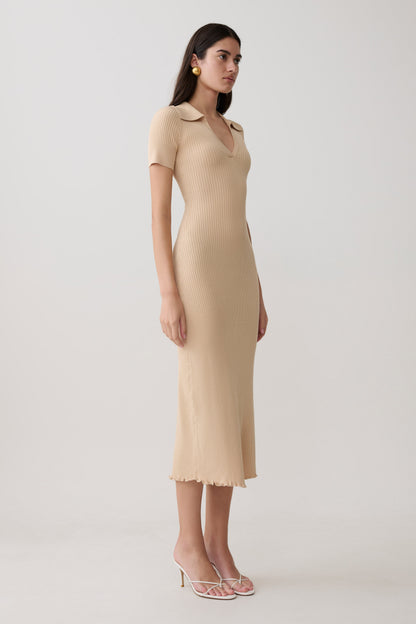 Nichelle Kurzarmiges Kragenstrick-Midi-Kleid - Natur