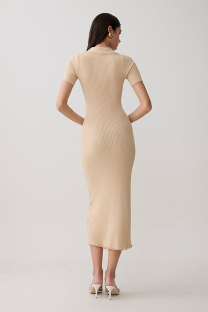 Nichelle Kurzarmiges Kragenstrick-Midi-Kleid - Natur