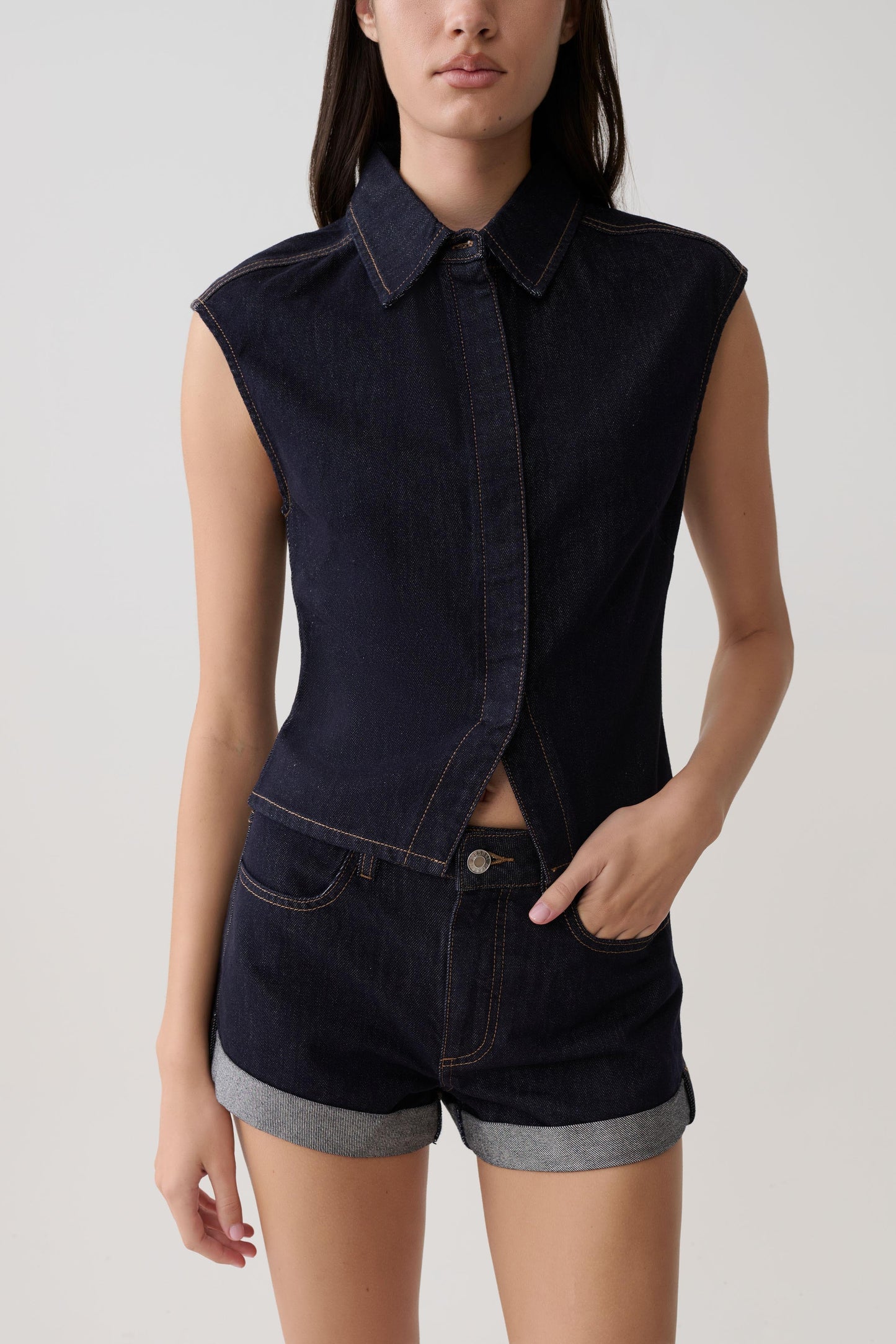 Krissy Umgeschlagene Denim-Shorts - Gewaschenes Indigo Blau