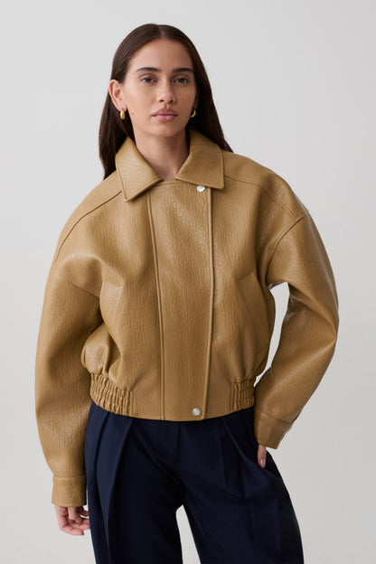 Paige Kunstleder Cropped Jacke - Beige