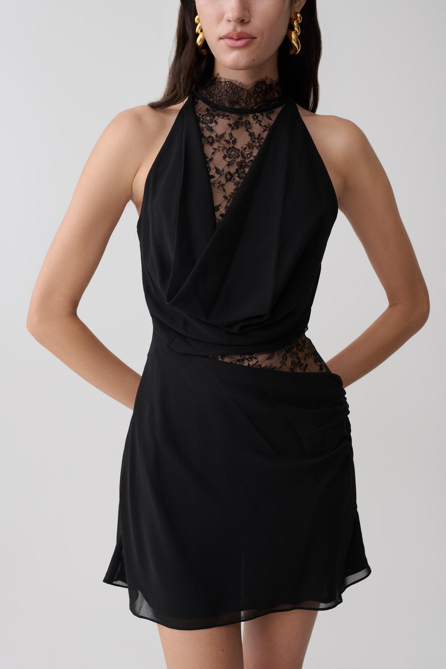 Arra Chiffon- und Spitzen-Halter-Minikleid - Schwarz