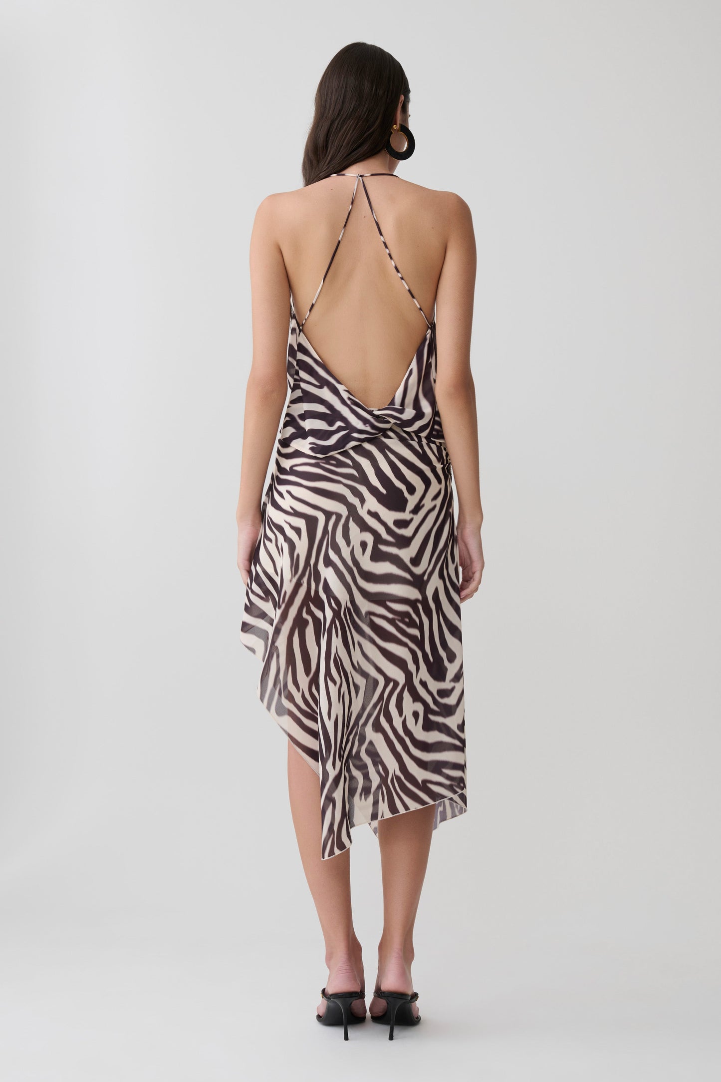 Lana Chiffon-Top mit tiefem Rückenausschnitt - Abstrakter Zebra-Druck