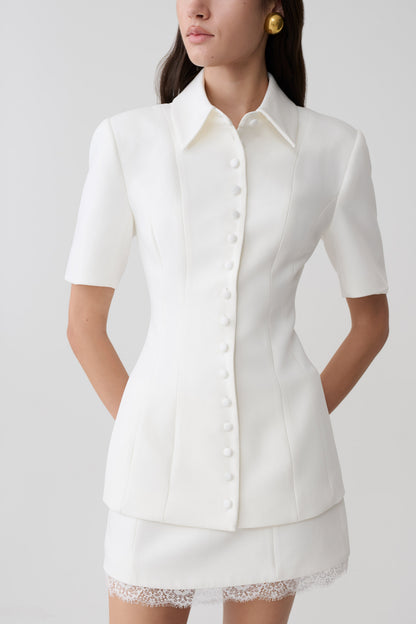 Ariella Kurzarm-Bluse mit Knöpfen - Weiß