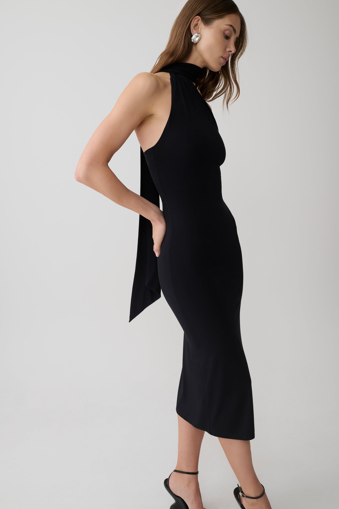 Jemma Ein-Schulter-Bindung Midi Kleid - Schwarz