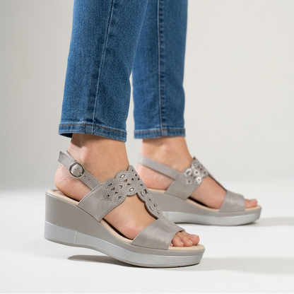 Rachele - Bequeme Sandale für Damen mit Keilabsatz