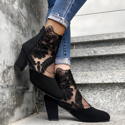ELENA - Stilvolle atmungsaktive orthopädische Stiefeletten