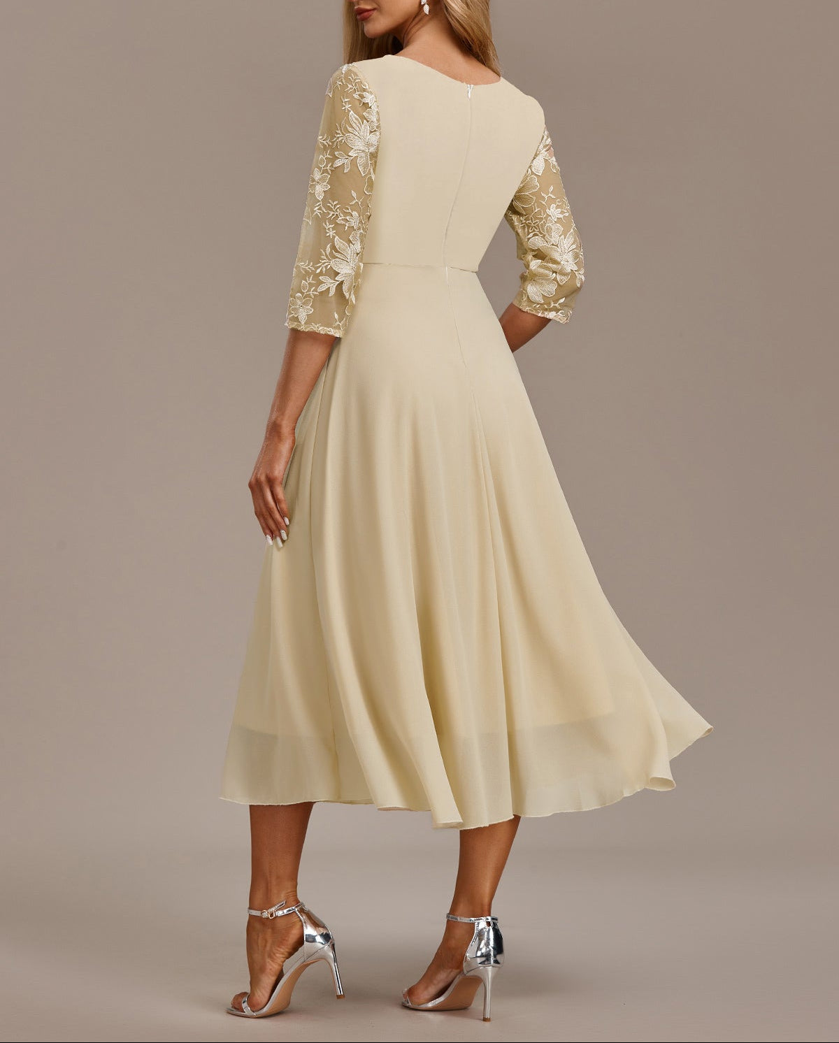 Elin™ - Champagnerkleid mit zarten Stickereien