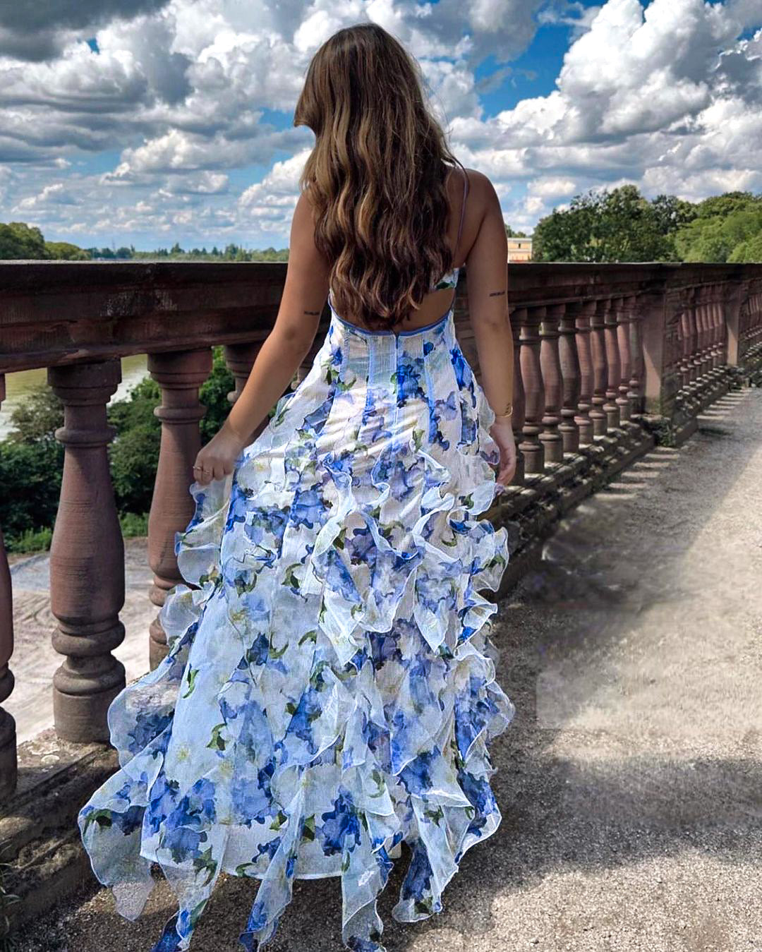 Uri | Midi-Blumenkleid mit Rüschen