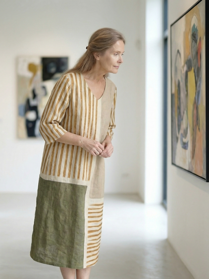 Soren | Leicht gestreiftes Midi-Kleid
