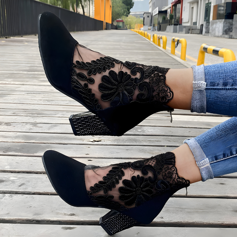 ELENA - Stilvolle atmungsaktive orthopädische Stiefeletten