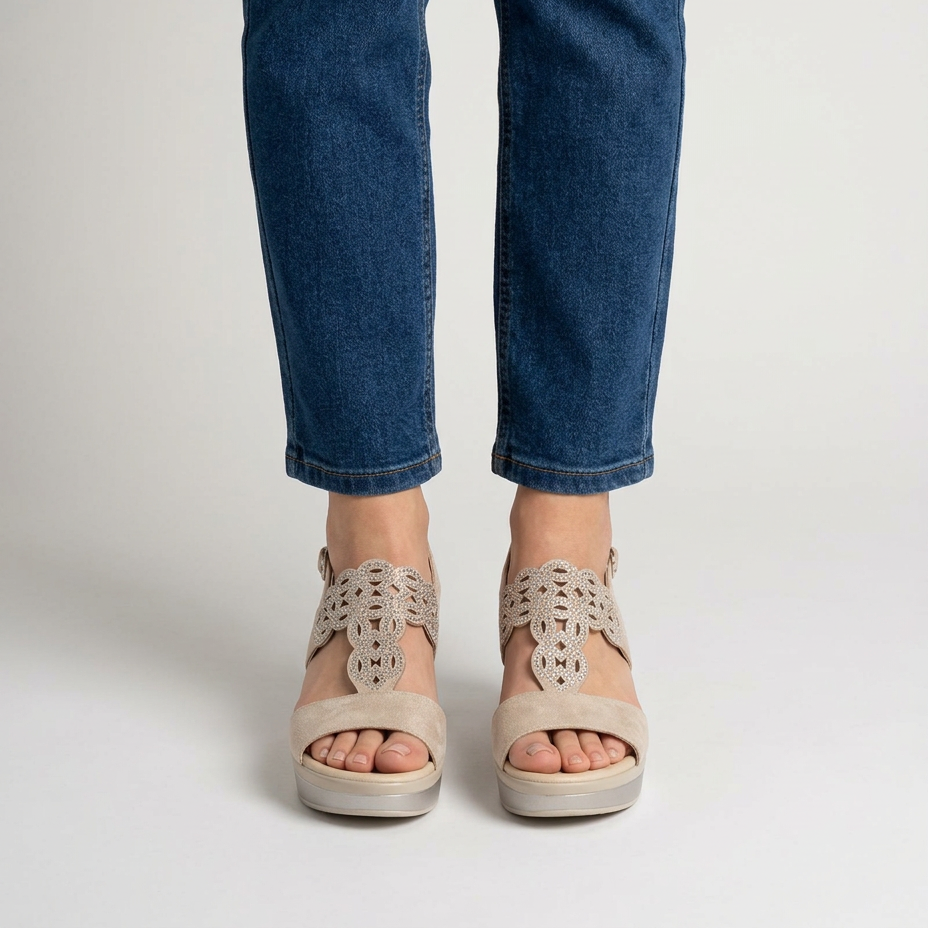 Rachele - Bequeme Sandale für Damen mit Keilabsatz