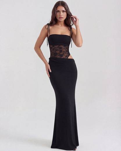 Langes Kleid mit Spitze und dünnen Trägern