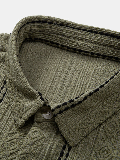 Geometrisch gestreifte Jacquard-Knopfhemd & crinkle-texturierte Shorts mit Kordelzug (5")