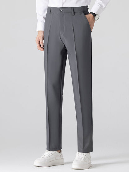 Gestreifter Texturierter Strick-Polo & Slim Fit Tapered Hose