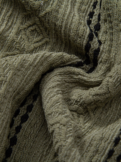 Geometrisch gestreifte Jacquard-Knopfhemd & crinkle-texturierte Shorts mit Kordelzug (5")