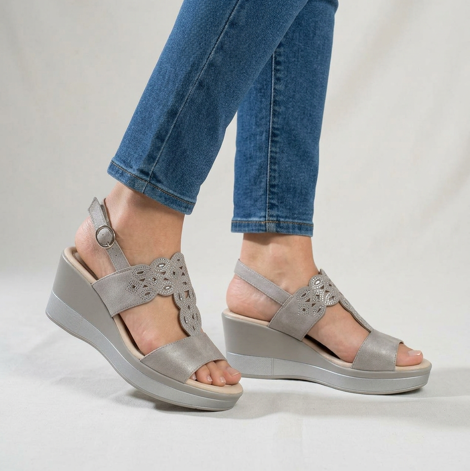 Rachele - Bequeme Sandale für Damen mit Keilabsatz