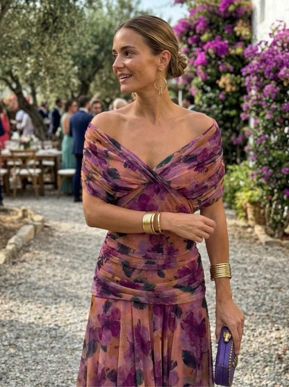 Langes Kleid mit V-Ausschnitt