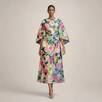 CLEMENTINE | Florales Midi mit sculptierter Taille und luftiger Eleganz