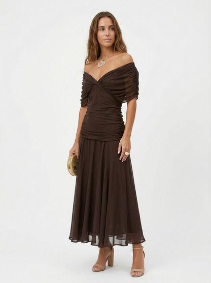 Langes Kleid mit V-Ausschnitt