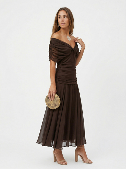 Langes Kleid mit V-Ausschnitt