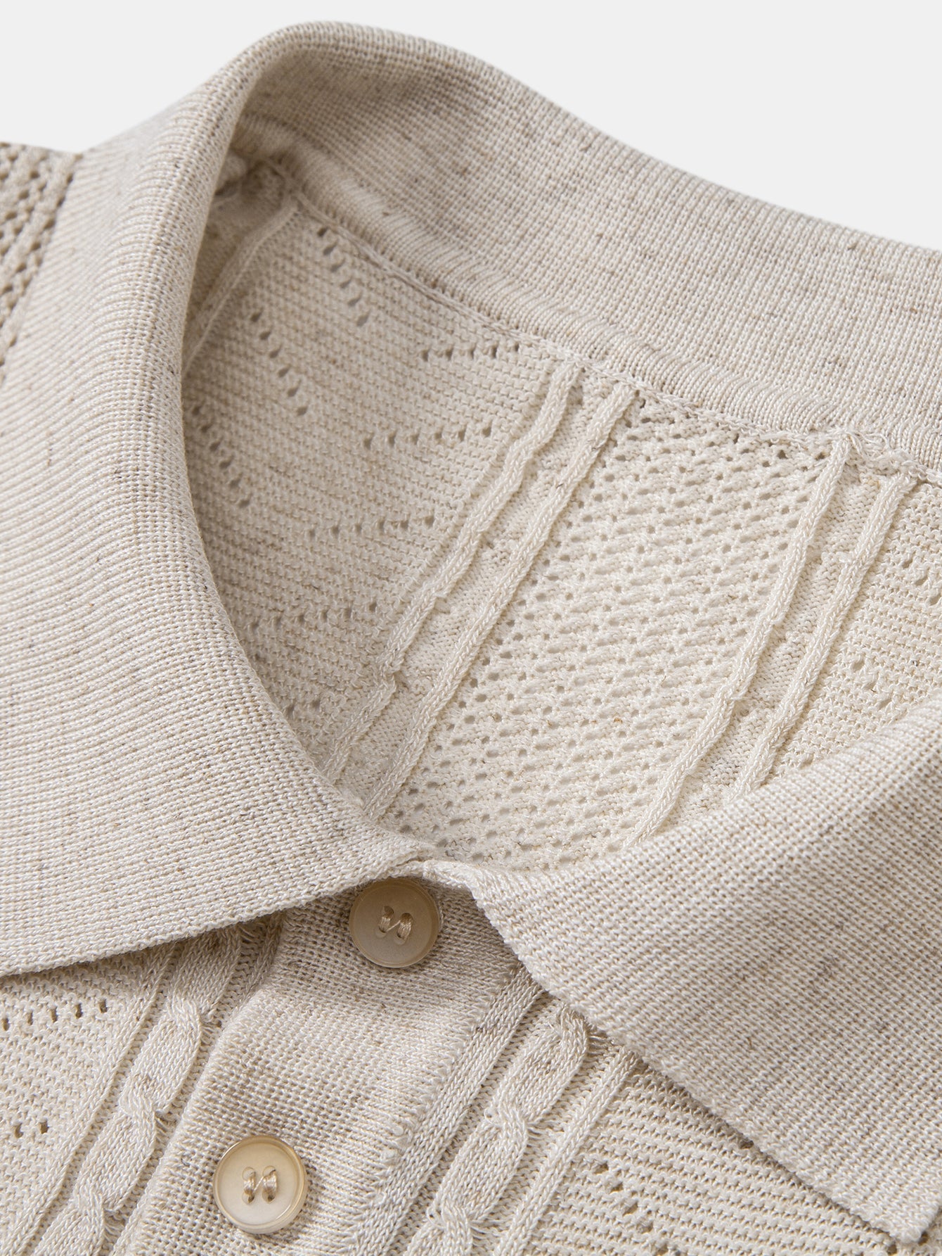 Leinenstrukturiertes Strickpolo & gerade geschnittene Leinenhose