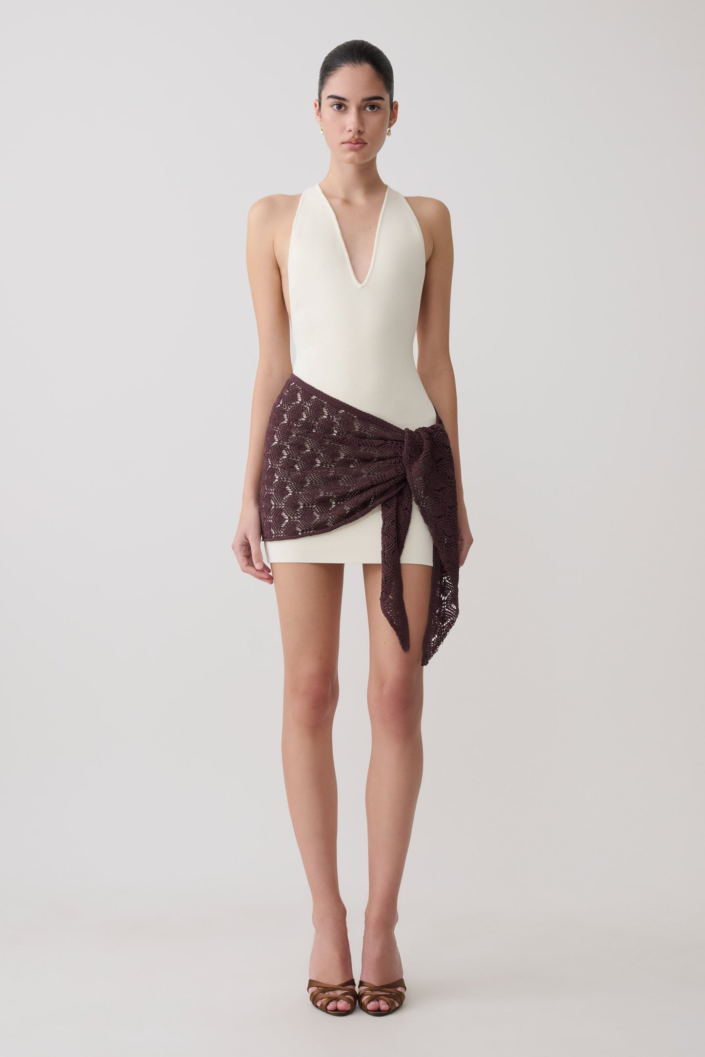 Mollie Mini-Kleid mit Häkel-Overlay - Weiß/Schokolade