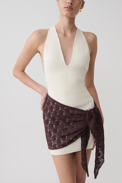 Mollie Mini-Kleid mit Häkel-Overlay - Weiß/Schokolade