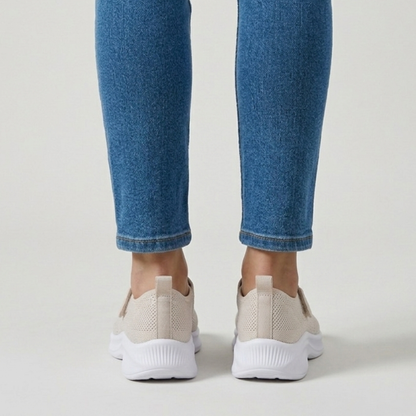 Nicole - Bequemer Damen-Sandal mit Klettverschluss