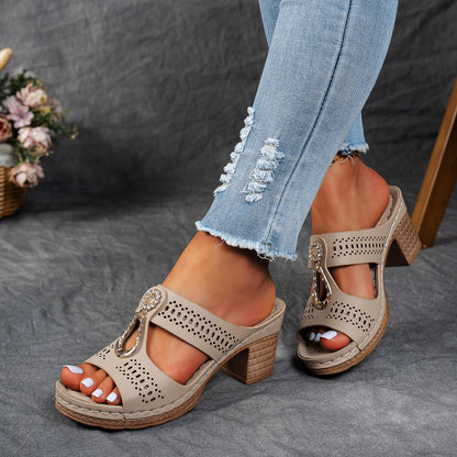 Orthopädische Sandalen mit Strass-Absatz