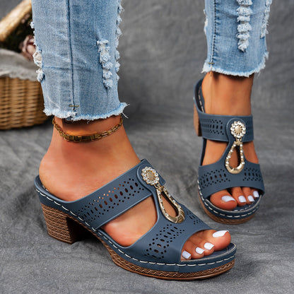 Orthopädische Sandalen mit Strass-Absatz