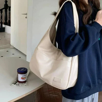 Nina - Zeitlose Schlichtheit für den Alltag