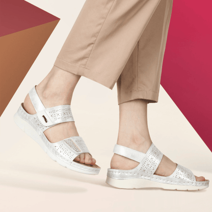 Lola - Bequeme Sandale für Damen