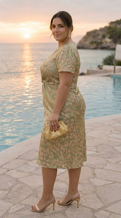 Midi-Kleid mit slimming Effekt, zentralem Knoten und fließendem Fall