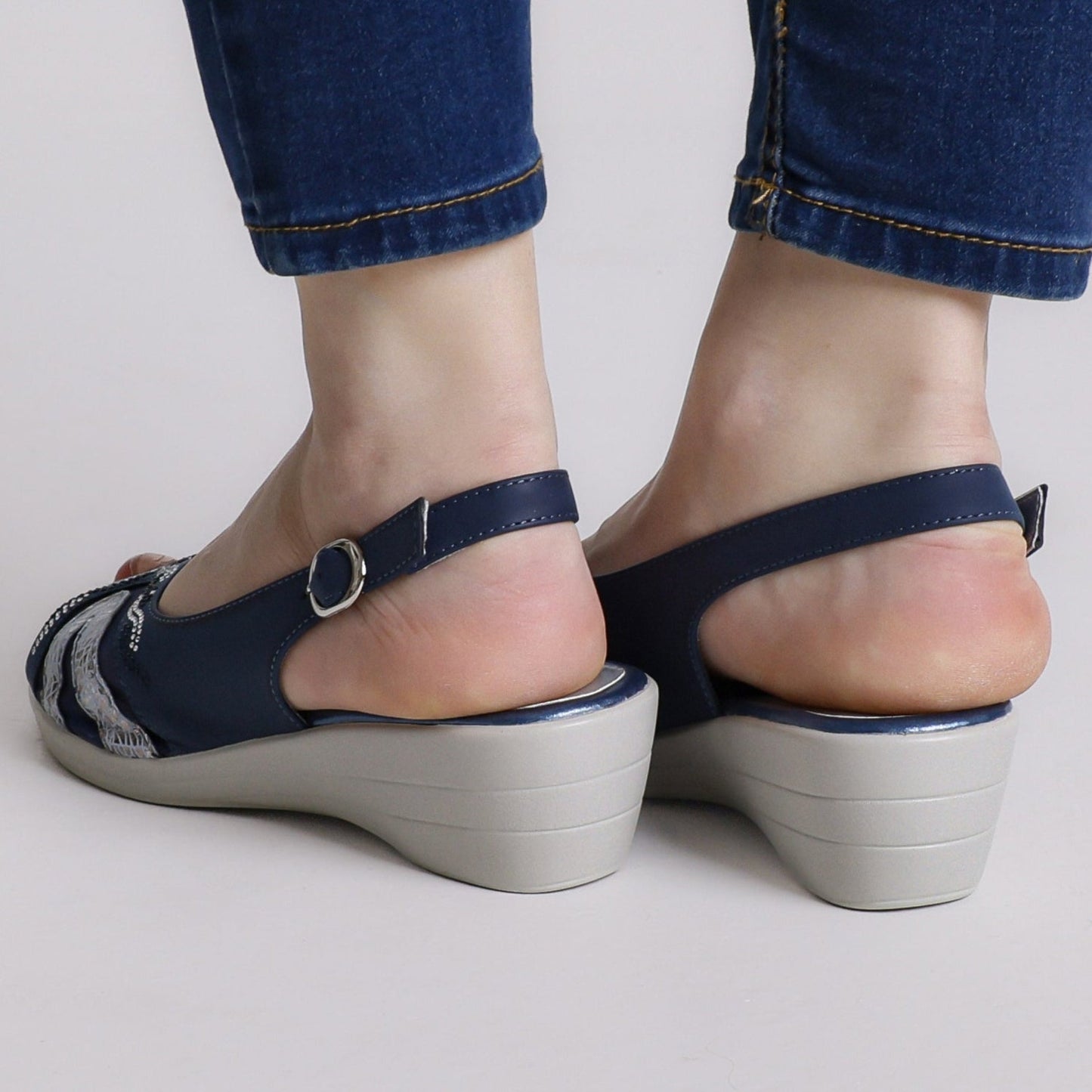 Delia - Bequeme Damensandalen